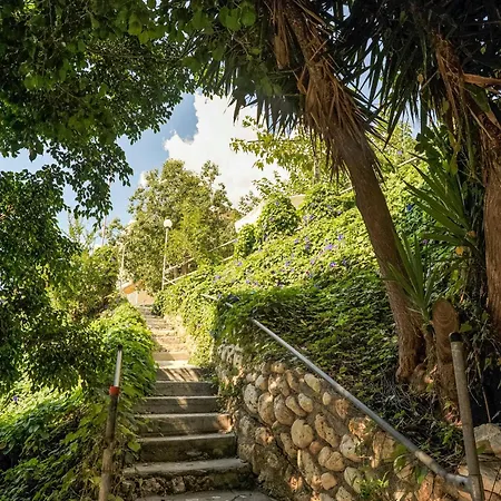 Rosa's Lägenhet Lourdata (Kefalonia)