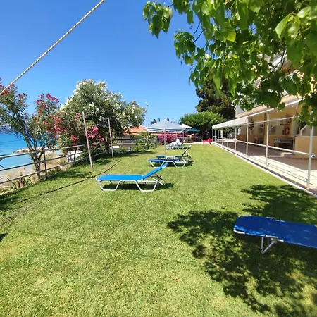 Rosa's Lägenhet Lourdata (Kefalonia)