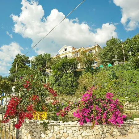 Rosa's Lourdata (Kefalonia)